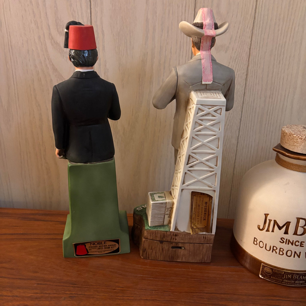 K388 Decorative Liquor Bottle Grouping (Jim Beam and more) ***bottles are empty