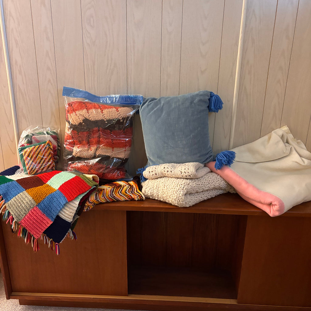 K392 Vintage Blanket Grouping