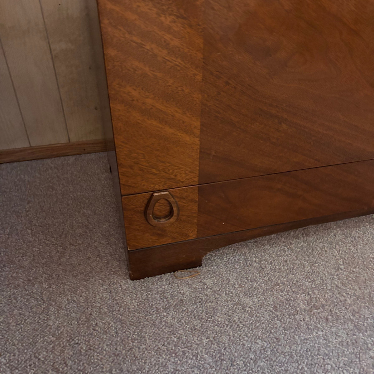 K394 Vintage wooden chest with drawer (no key)