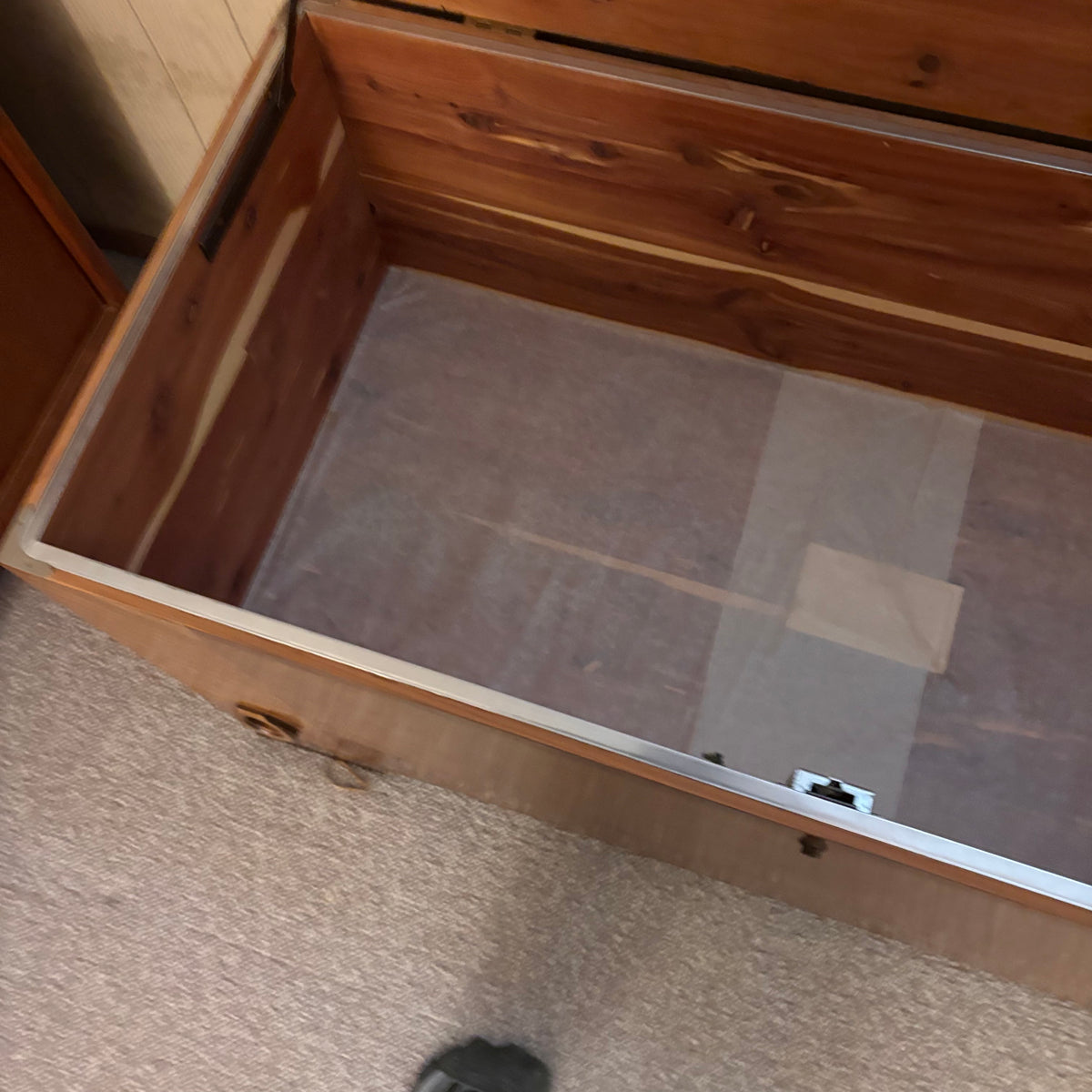 K394 Vintage wooden chest with drawer (no key)