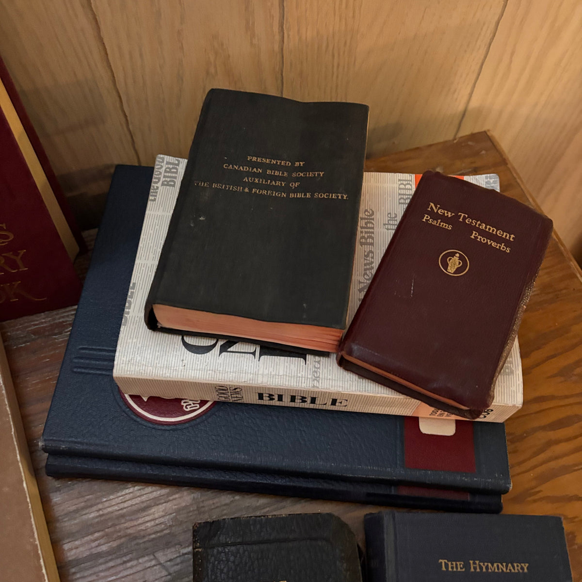 K506 Vintage Book Lot (Bibles and More)