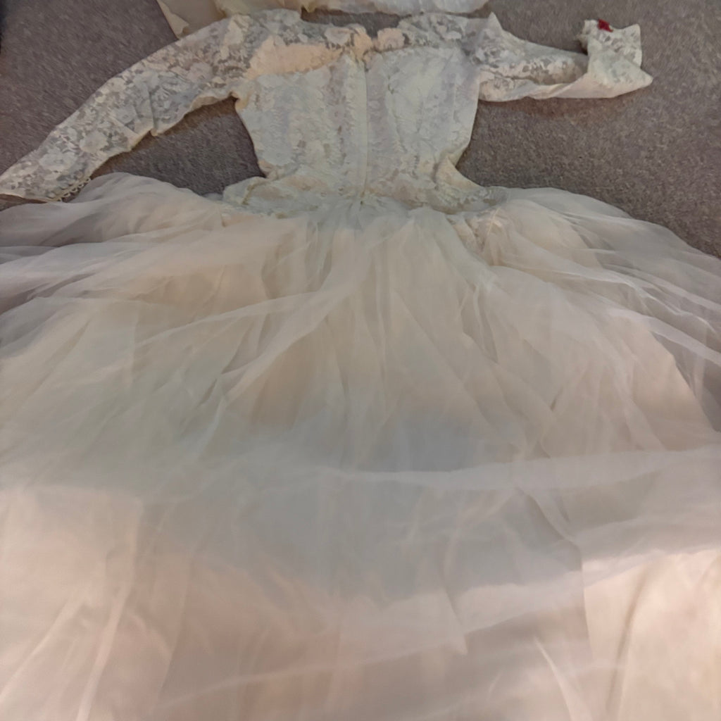 K507 Vintage Clothing Grouping (wedding dress and baby clothes)