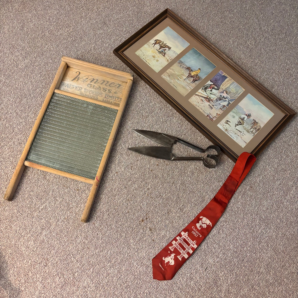 K517 Vintage Grouping (glass washboard and more)