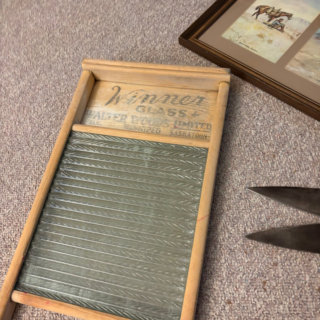 K517 Vintage Grouping (glass washboard and more)