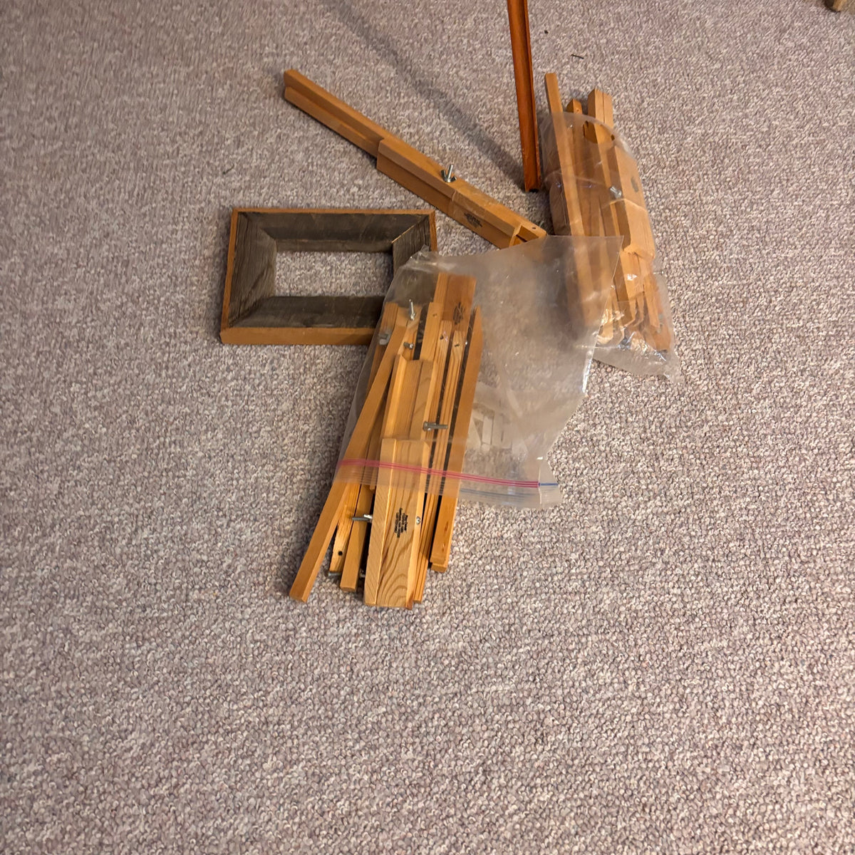 K522 Vintage Wooden Easels Grouping