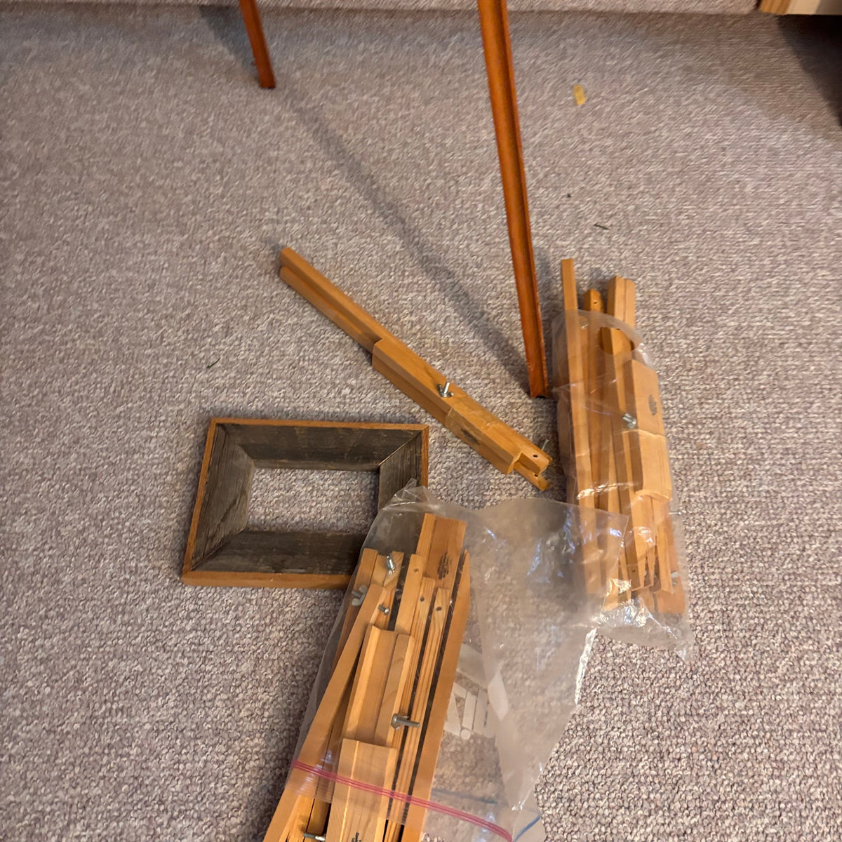 K522 Vintage Wooden Easels Grouping