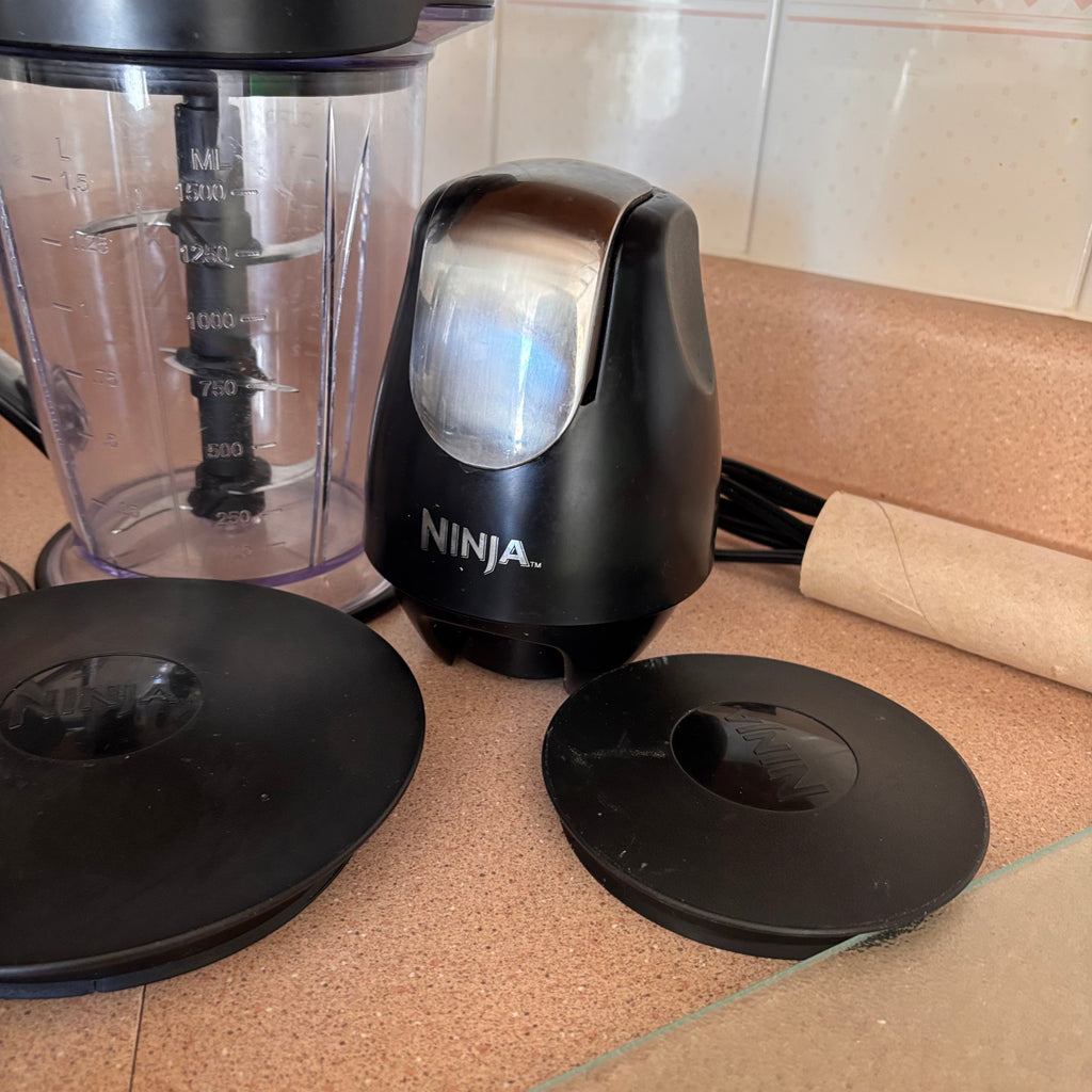K525 Kitchen Grouping (hand mixer and more)