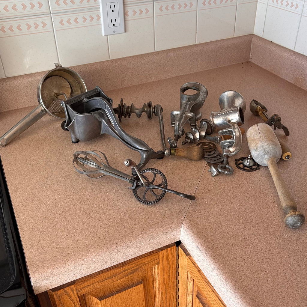 K526 Vintage Kitchen Gadget Grouping (egg beater and more)
