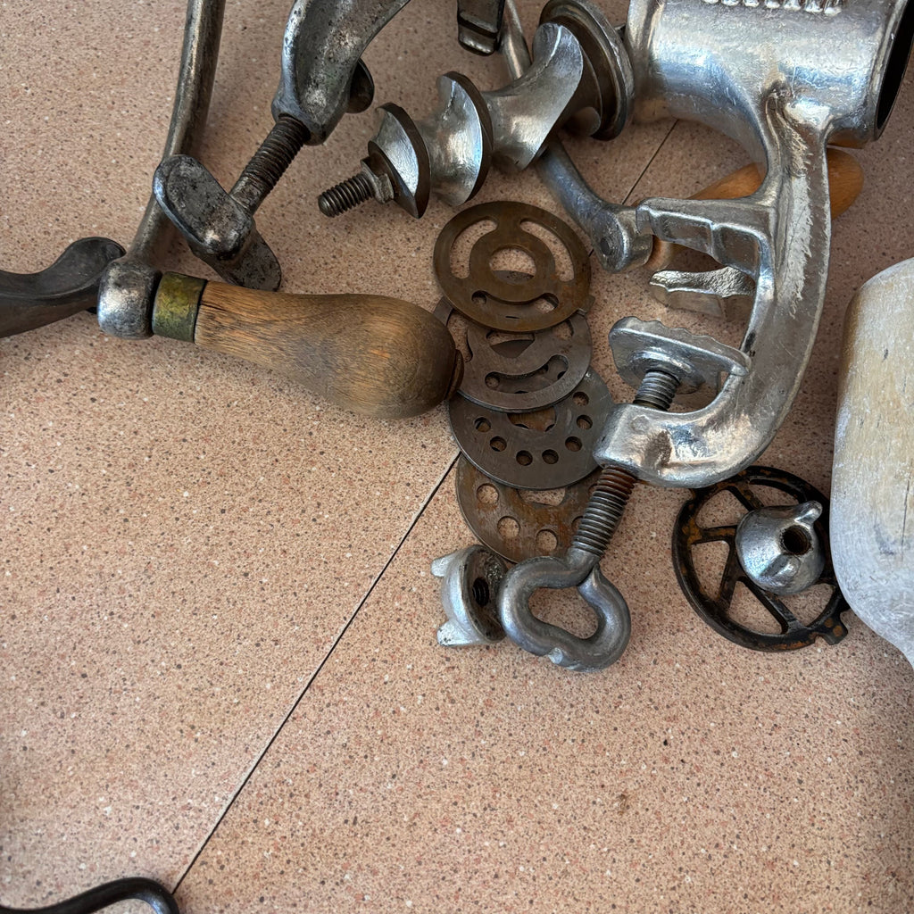 K526 Vintage Kitchen Gadget Grouping (egg beater and more)