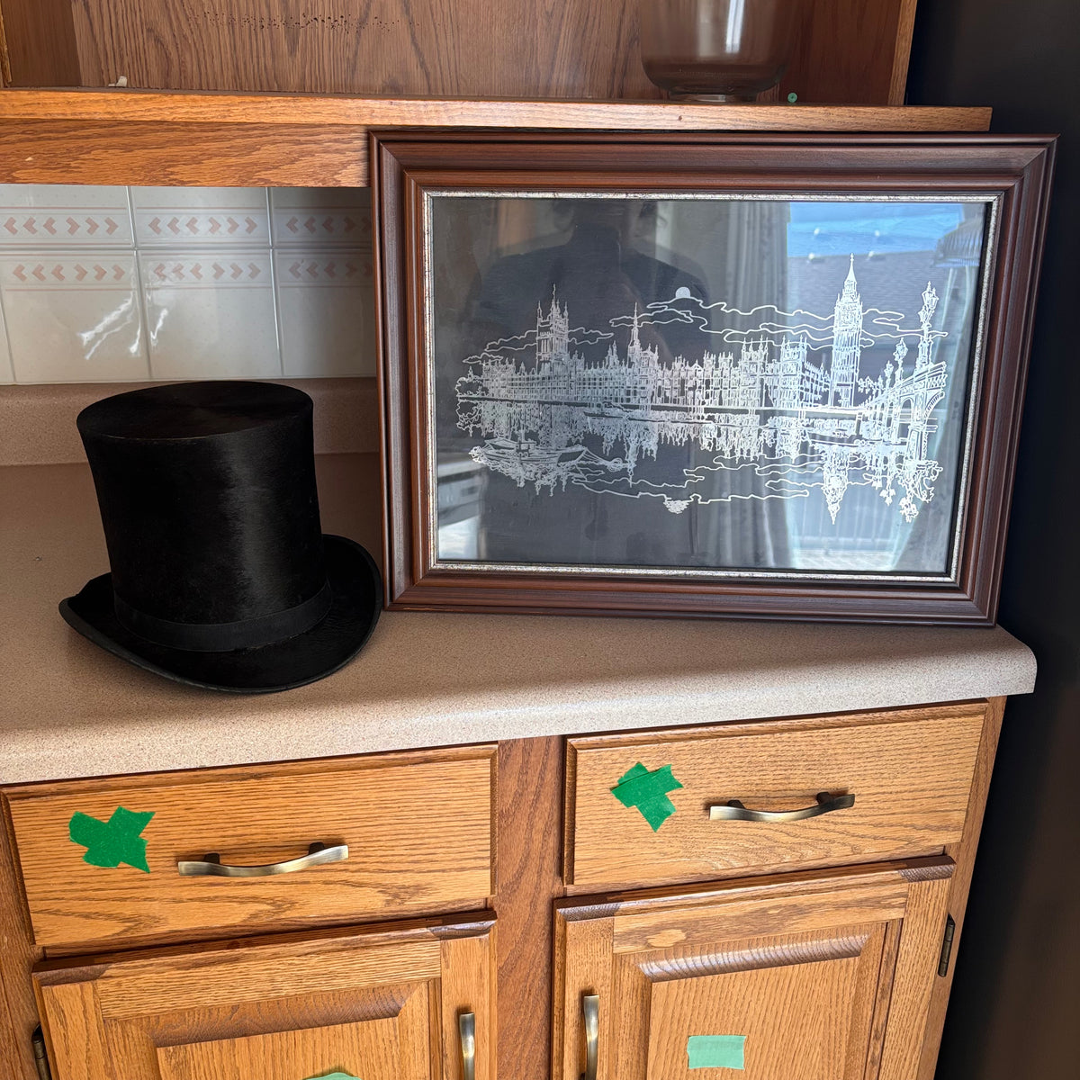 K529 Vintage Grouping (framed artwork and top hat)