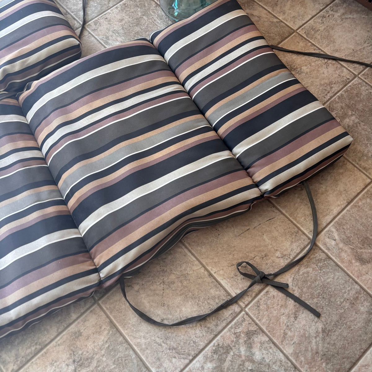 K530 Patio Grouping (lounge cushions and more)