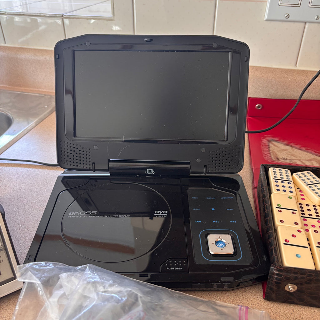 K532 Home Grouping (portable DVD Player and more)
