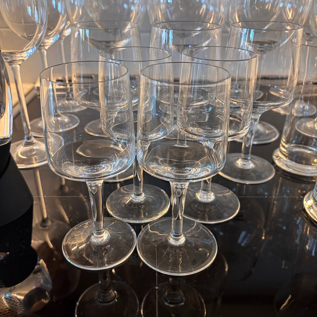 X204 Glassware Grouping (wine glasses and more)