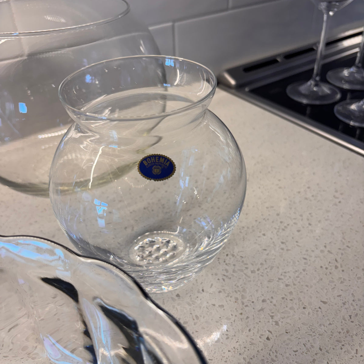 X206 Clear Glassware Grouping (vases and more)