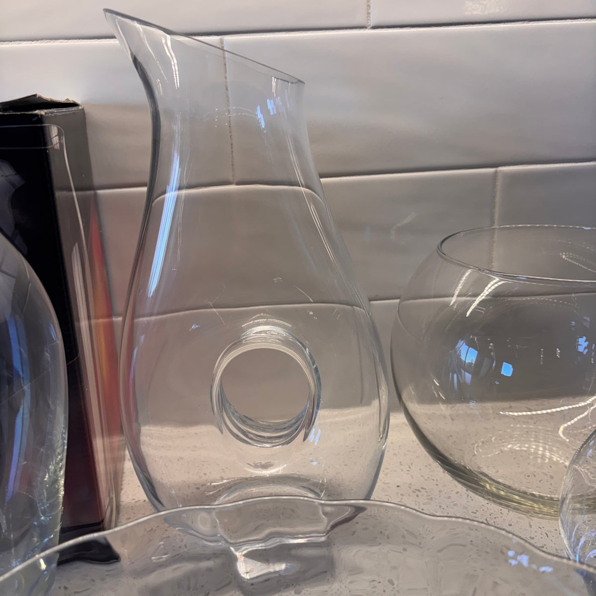 X206 Clear Glassware Grouping (vases and more)