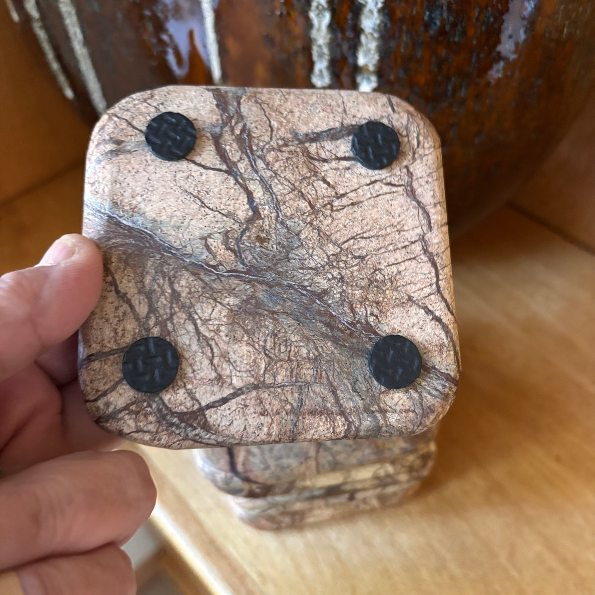 X208 Large Pottery Vase and 6 coasters