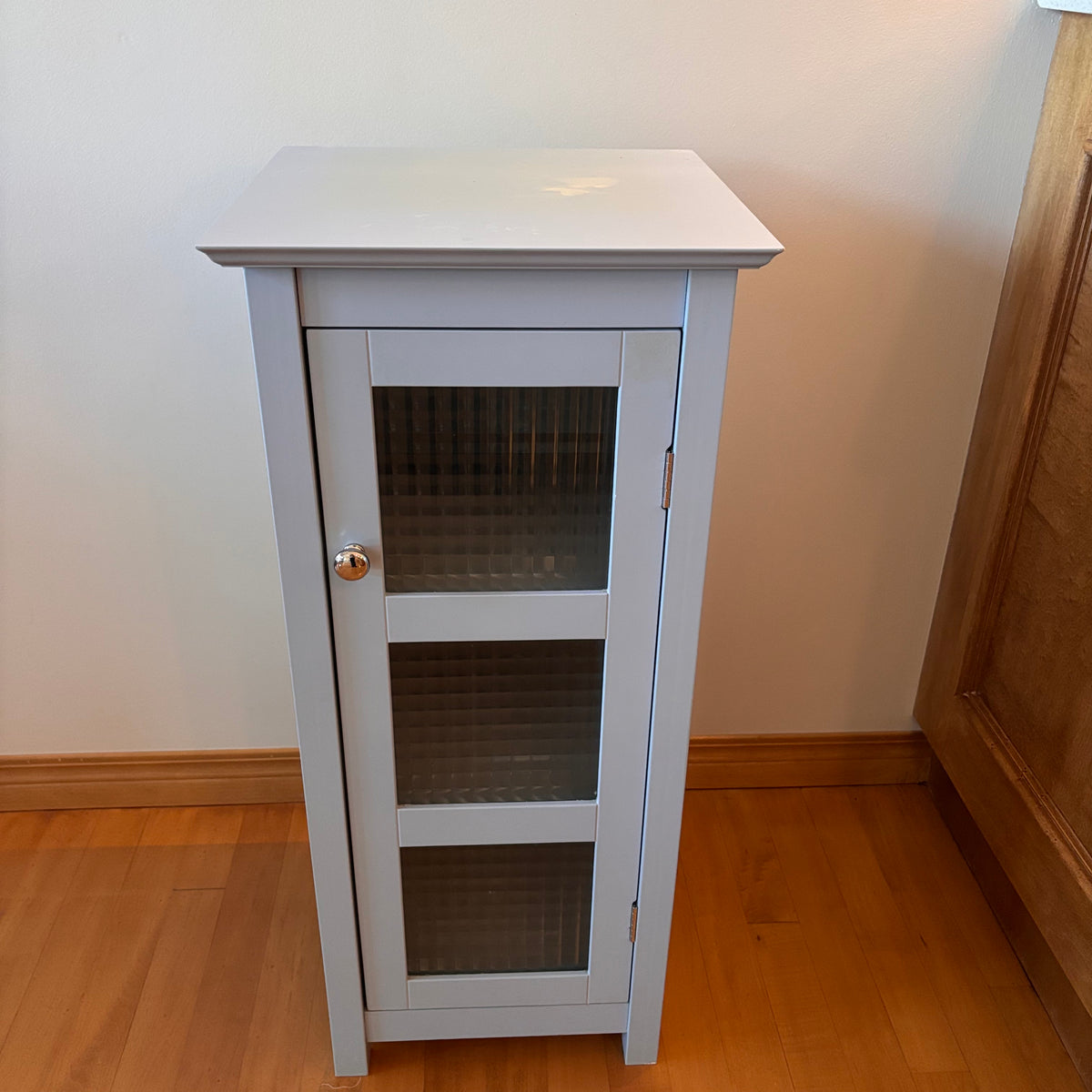 X209 Light blue Wooden farmhouse style glass door cabinet (mark on top)