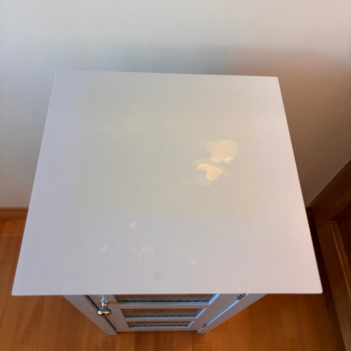 X209 Light blue Wooden farmhouse style glass door cabinet (mark on top)