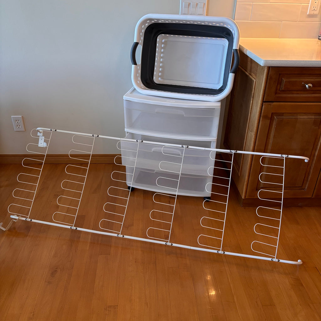 X215 Laundry and storage Grouping (laundry basket and more)