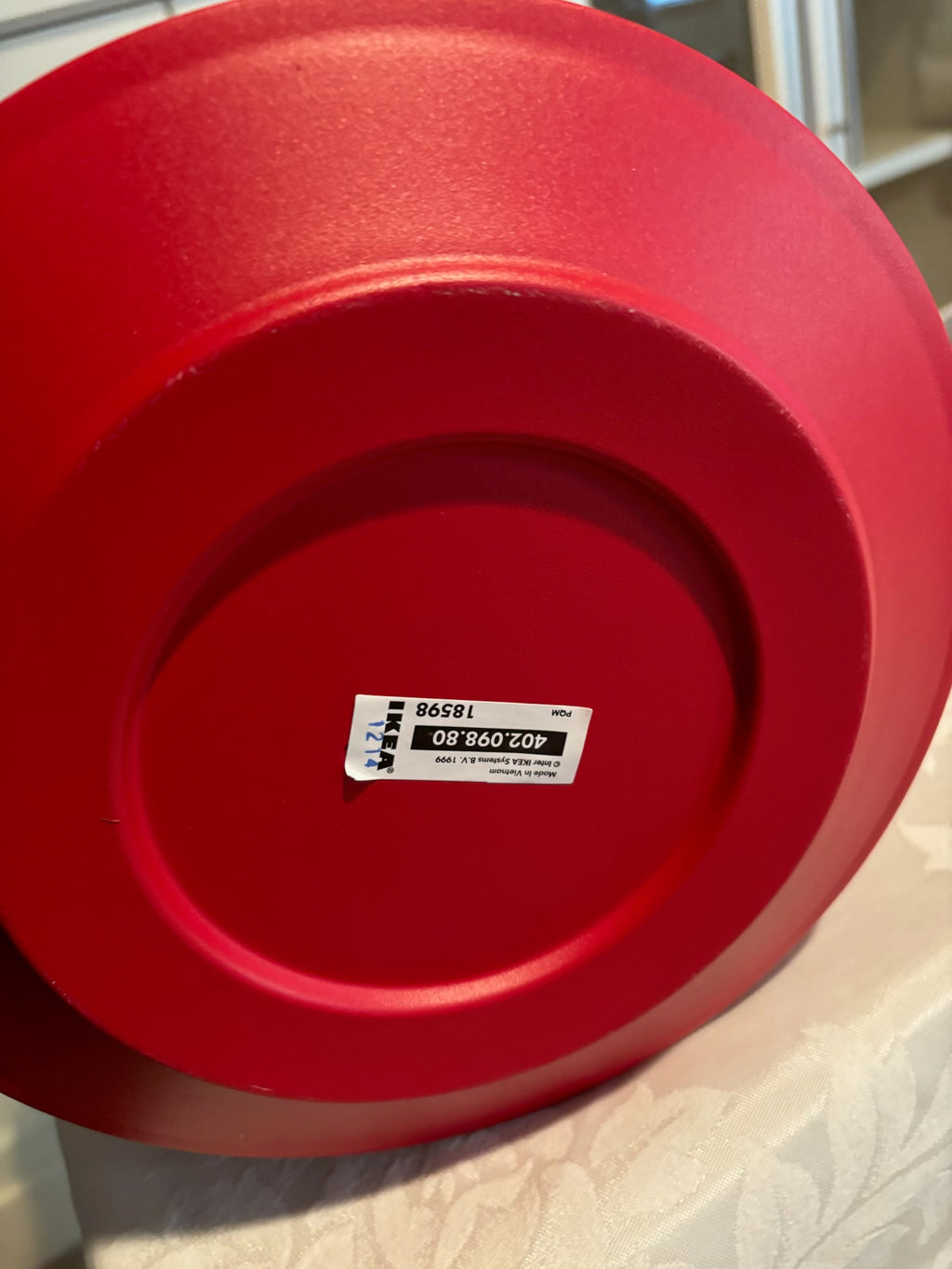 X109 Modern red lantern grouping