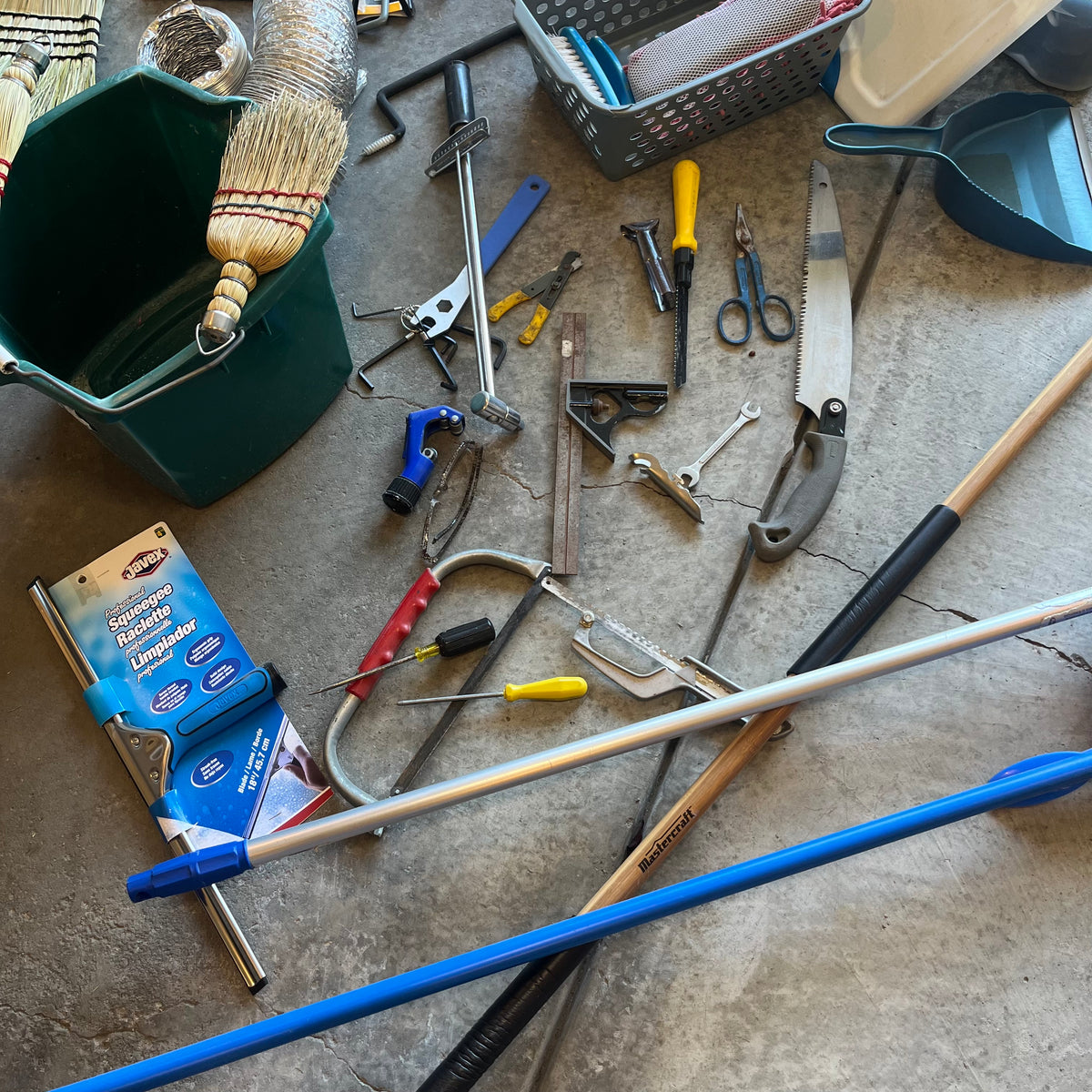 X302 Garage Grouping (squeegees and more)