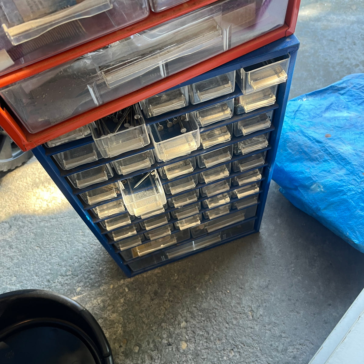 X302 Garage Grouping (squeegees and more)