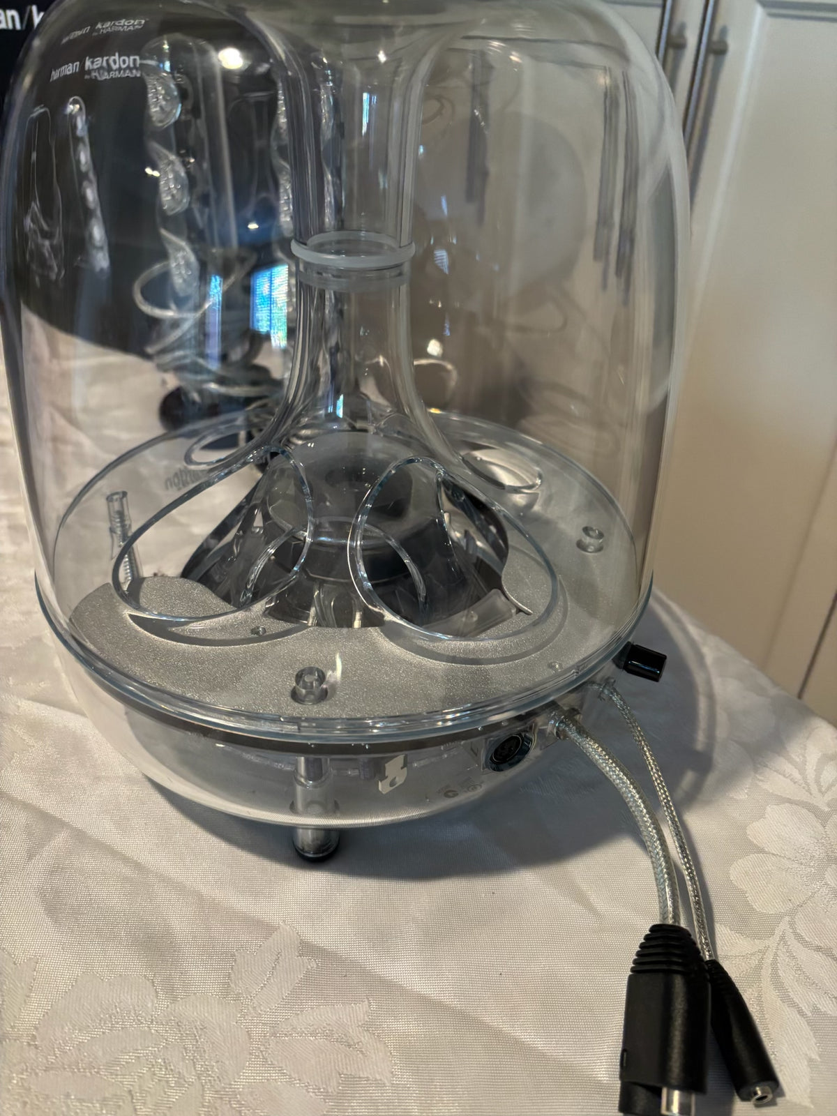 X111 Harman/Kardon Soudsticks III Multimedia speaker system