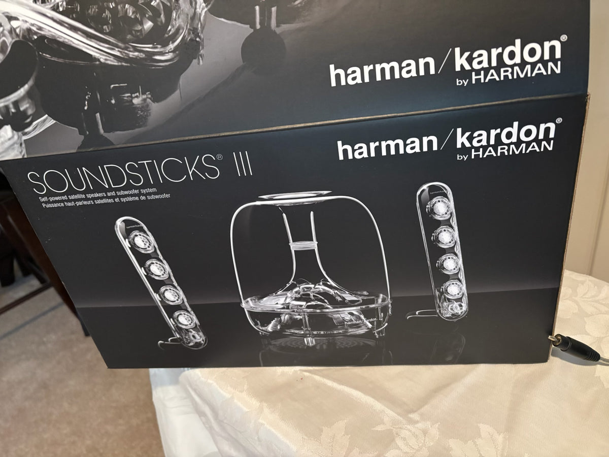 X111 Harman/Kardon Soudsticks III Multimedia speaker system