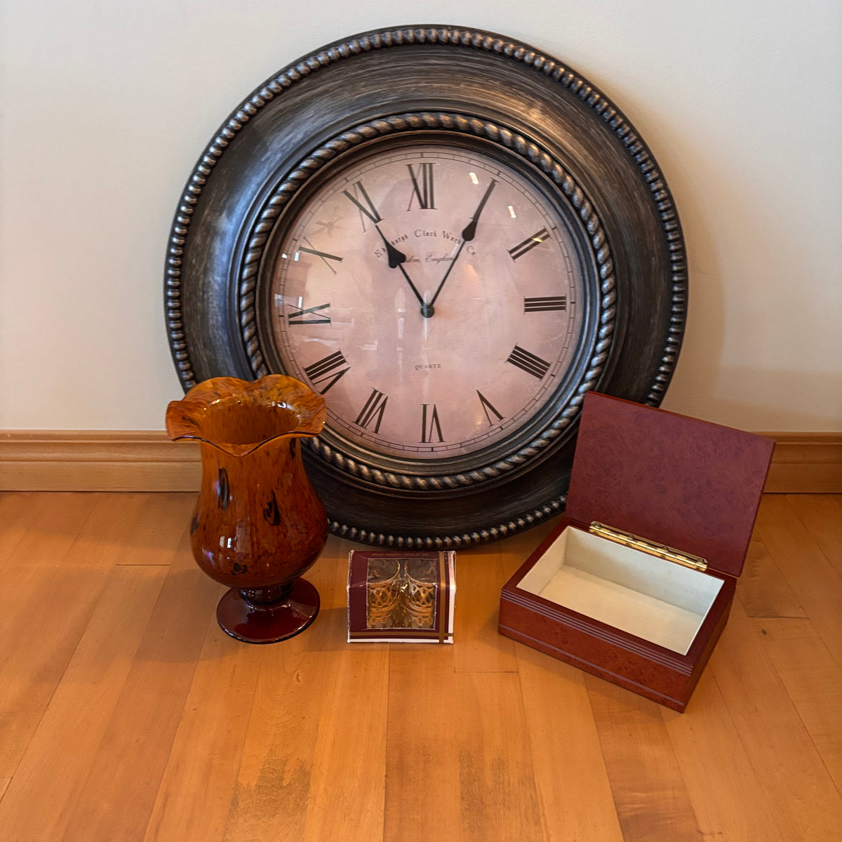 X220 Home Decor Grouping (wall clock and more)