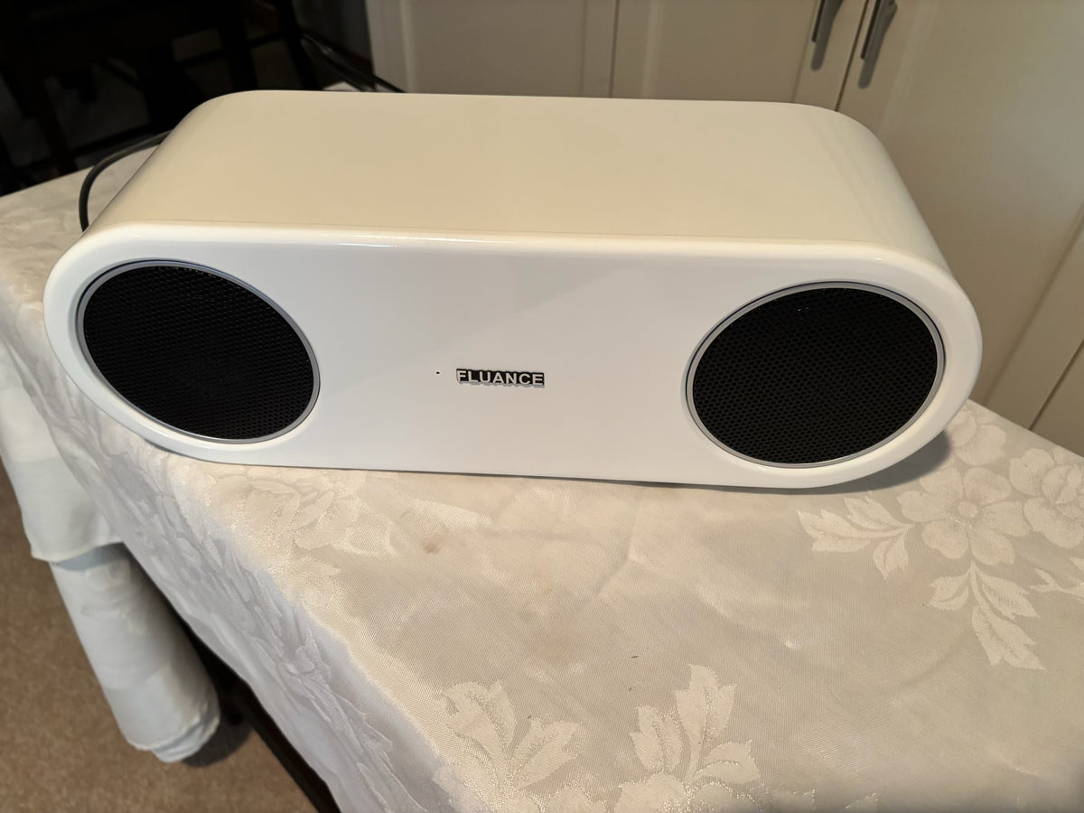 X112 Fluance bluetooth speaker