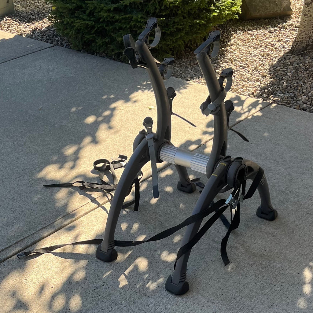 X304 Saris Bones 3 rear car bike rack