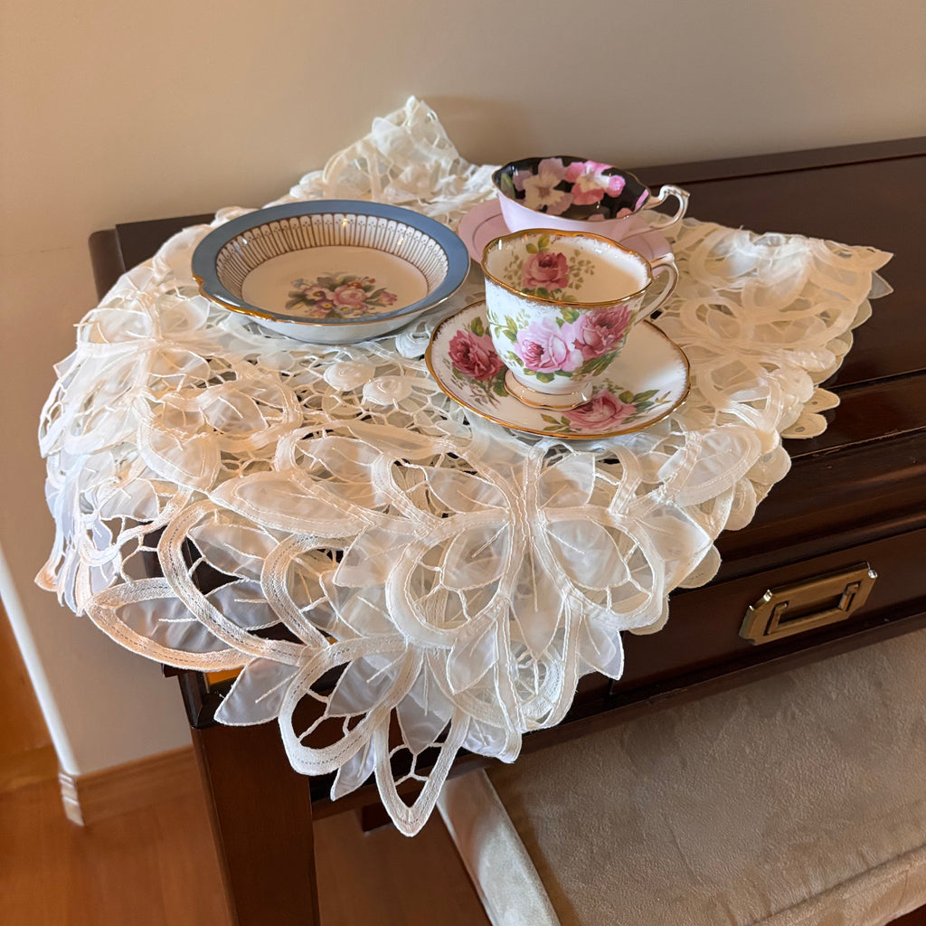 X222A Home Decor Grouping (china and more)