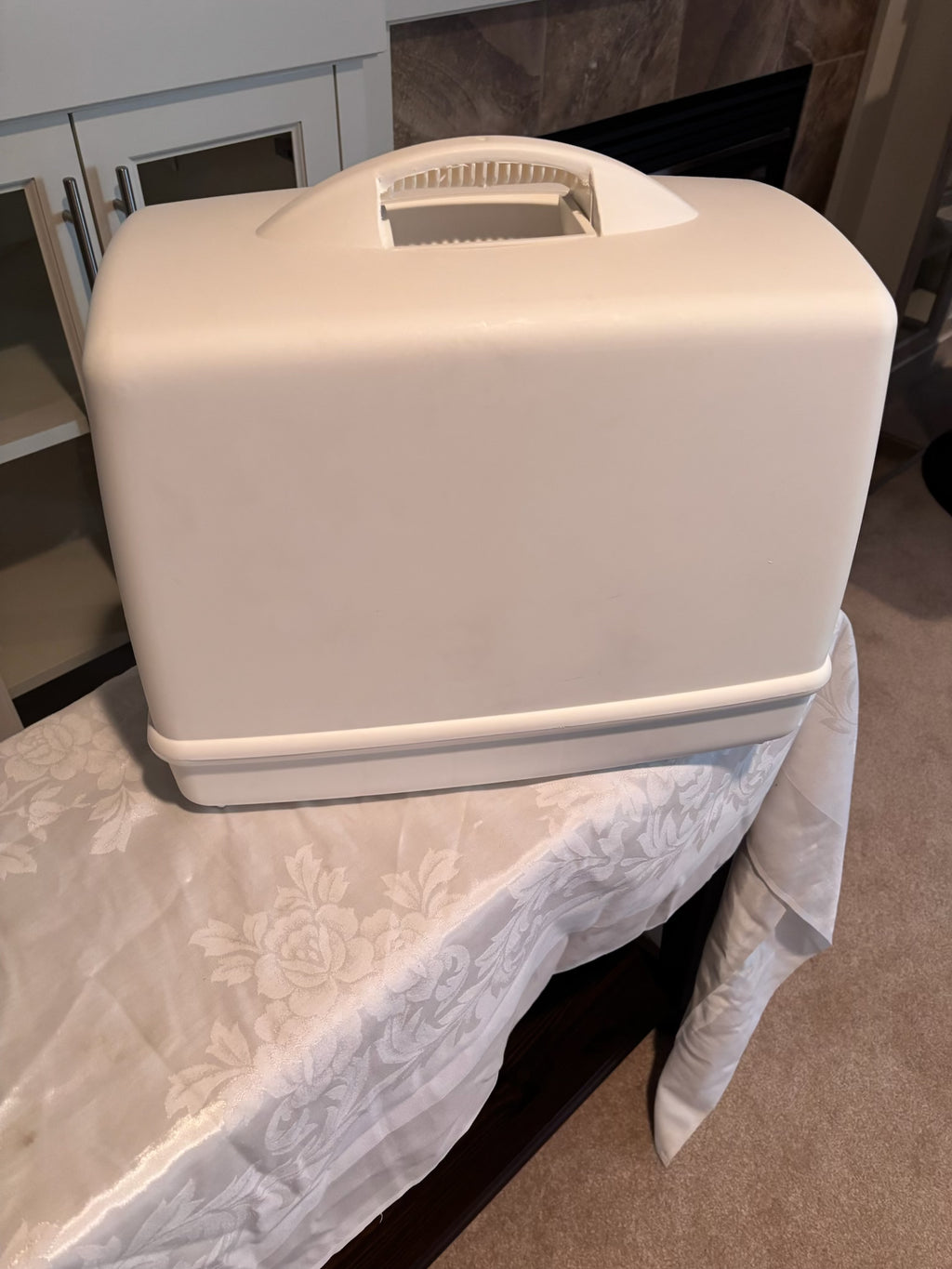 X114 Kenmore Sewing Machine with Carrying Case (table not included)
