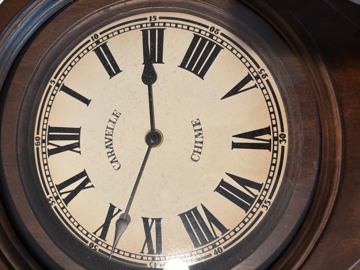 X115 Vintage Decor Grouping (Caravelle wall clock and more)