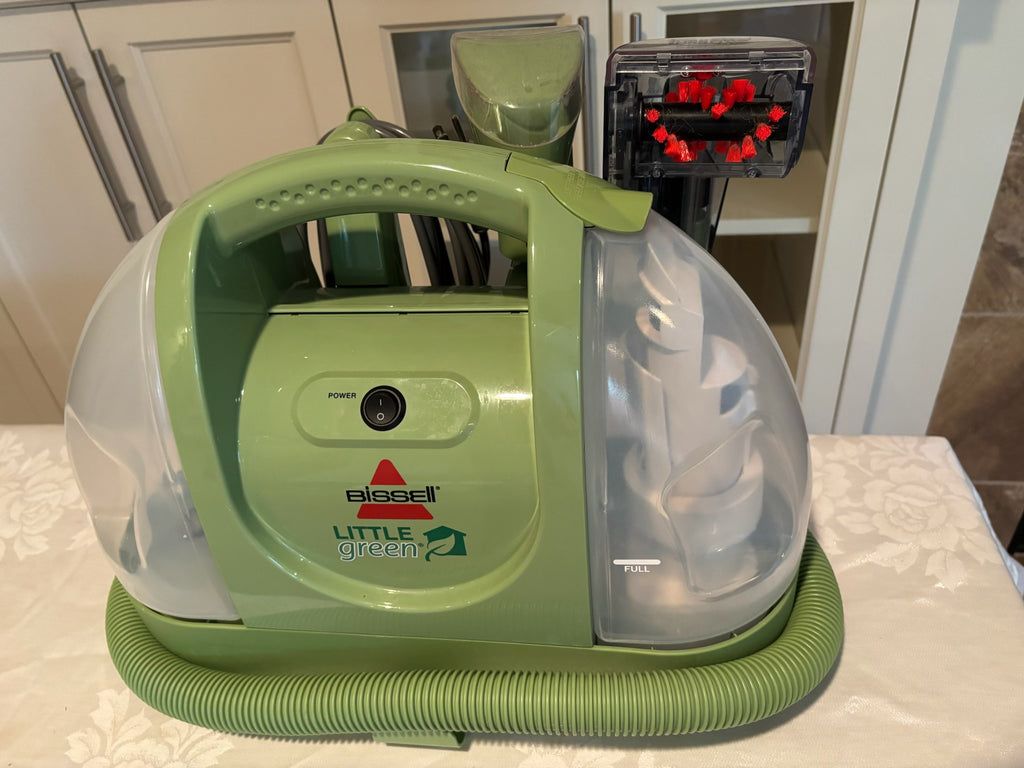X119 Bissell Little Green carpet machine