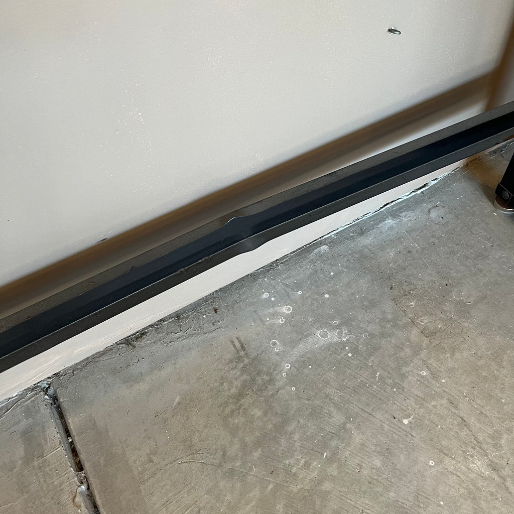 X308 Husky metal worktable (dent in back panel)