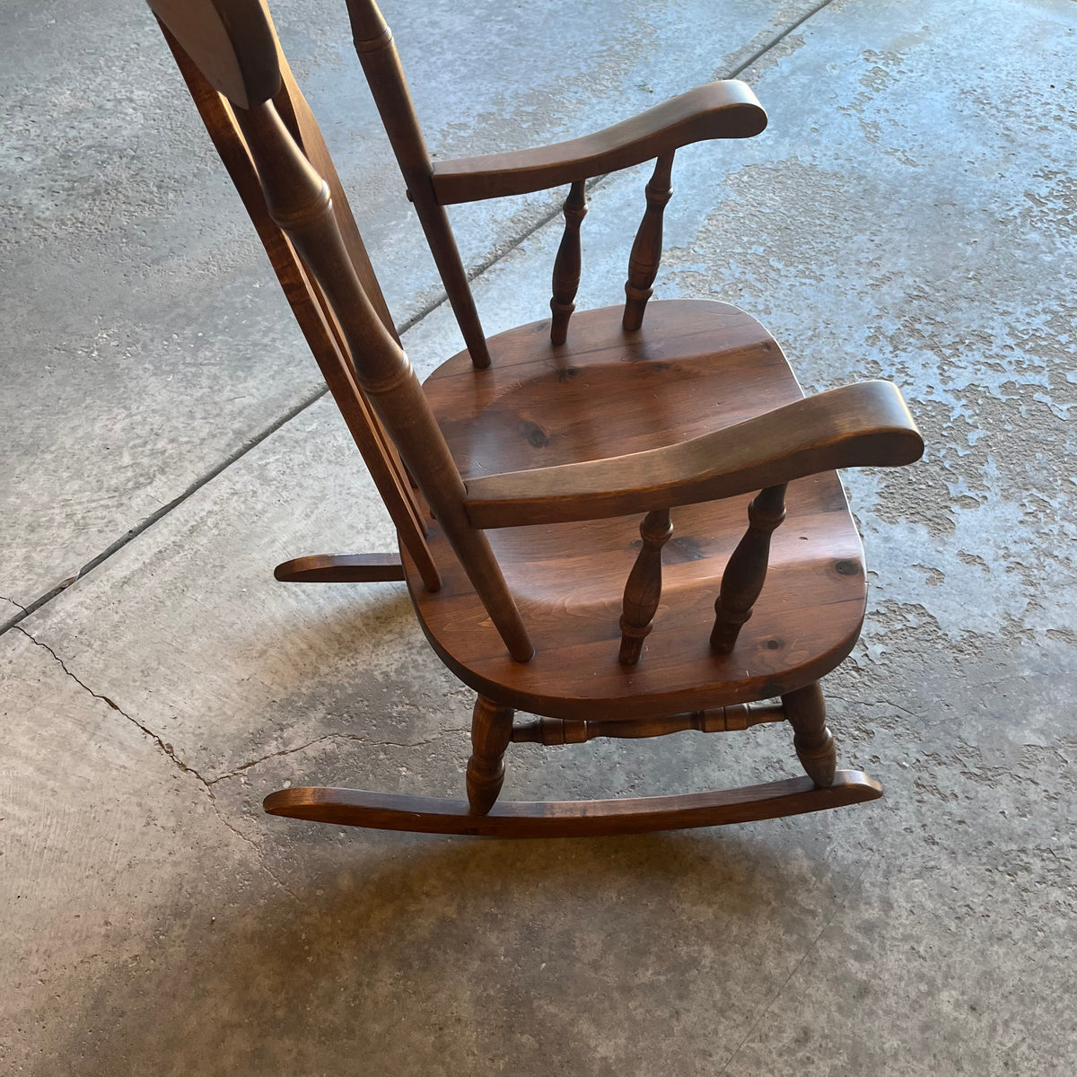 X313 Vintage wooden rocking chair