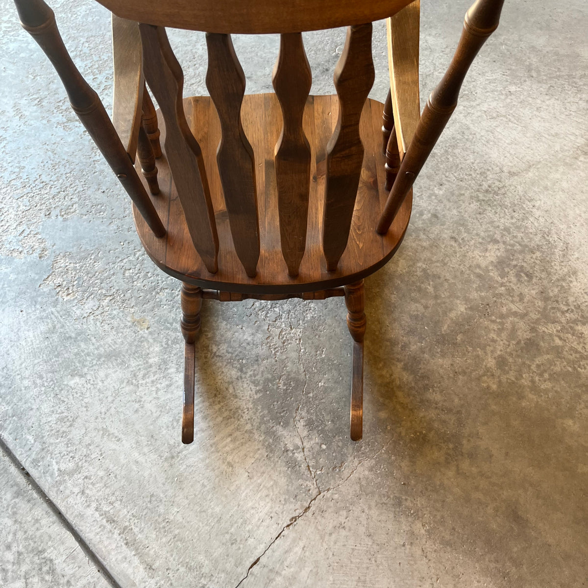 X313 Vintage wooden rocking chair