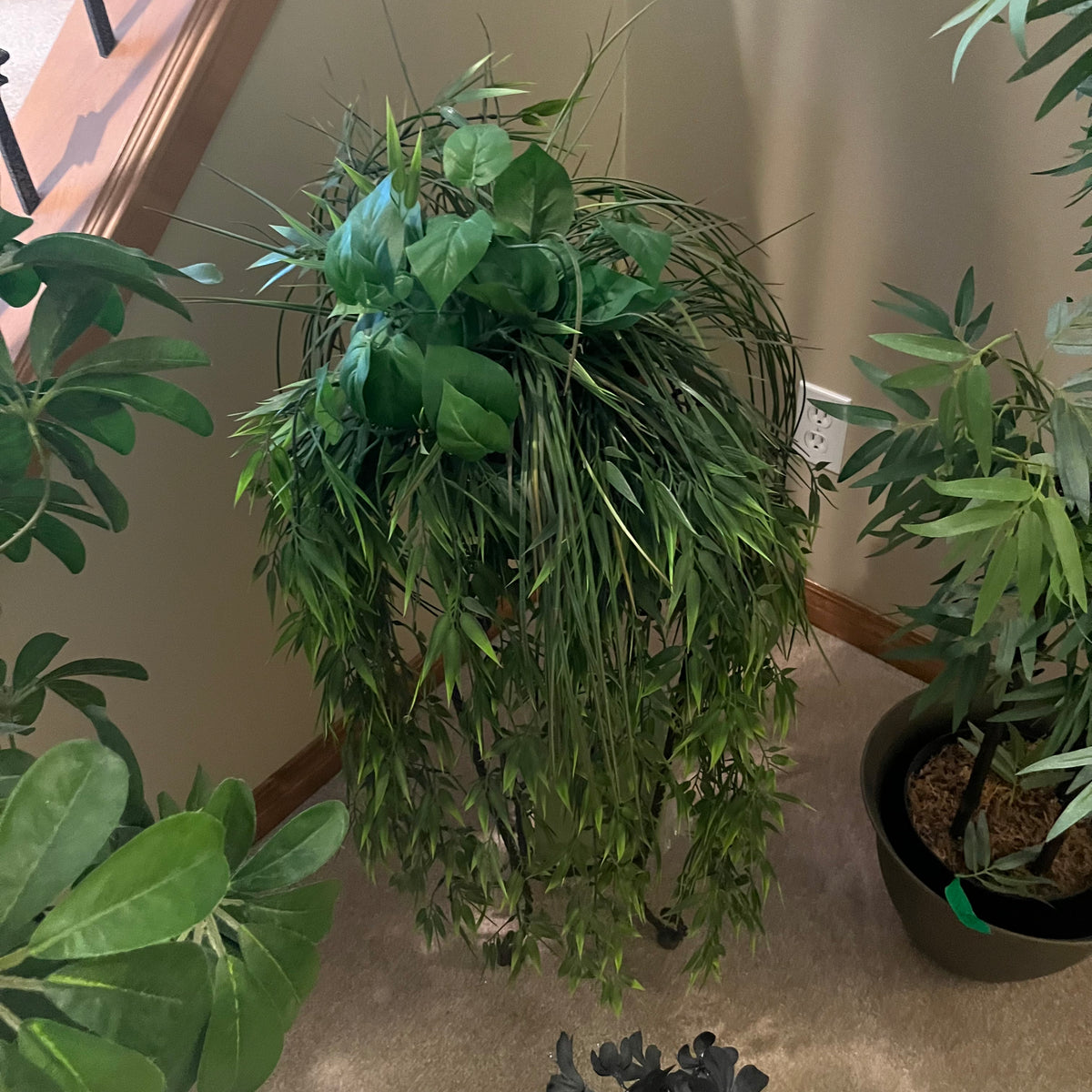 X135 Faux plant grouping