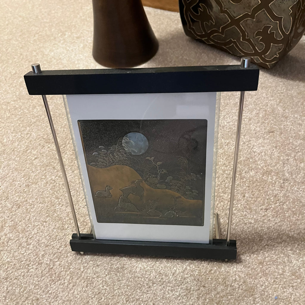 X136 Home Decor Grouping (table lamp and more)