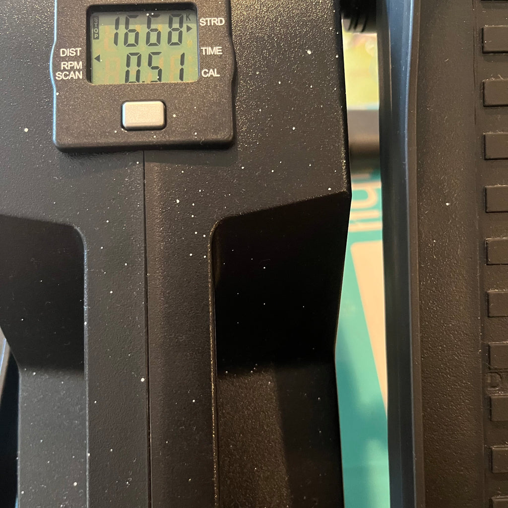 X141 Cubii compact seated elliptical