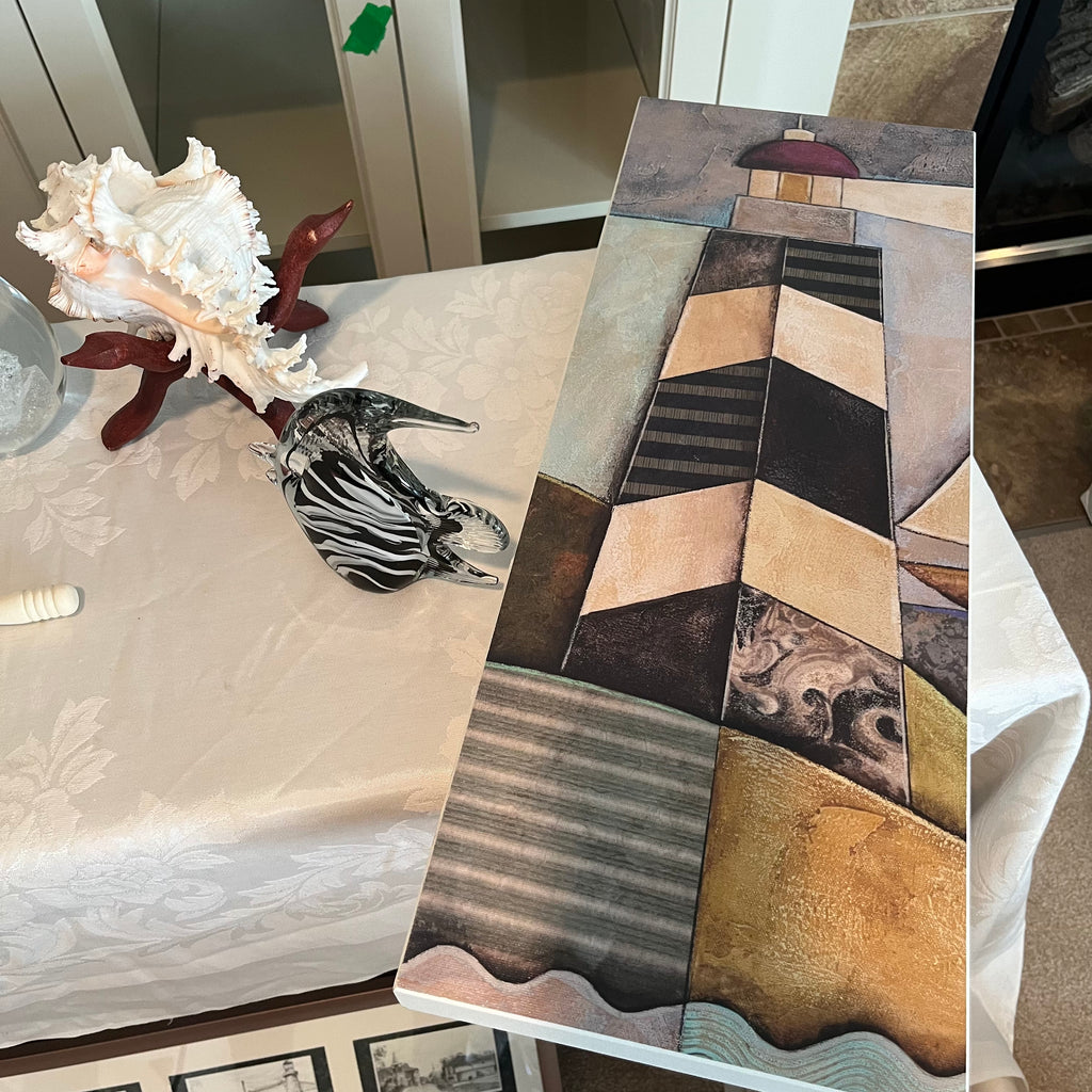 X146 Seaside Decor Grouping (conch shell and more)