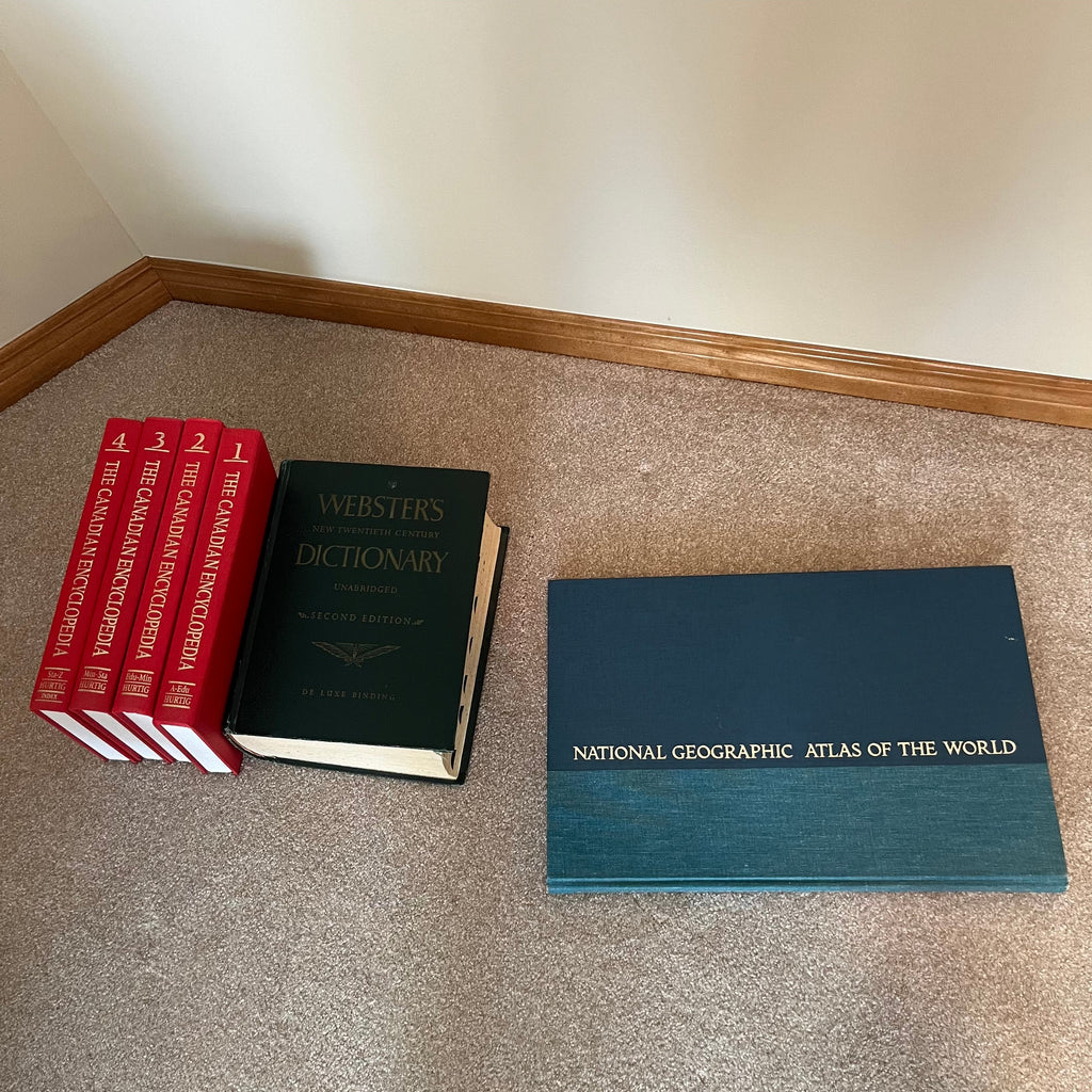 X147 Vintage reference book grouping