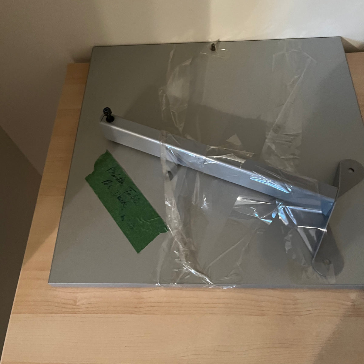 X160 Metal framed desk with wooden top and single drawer