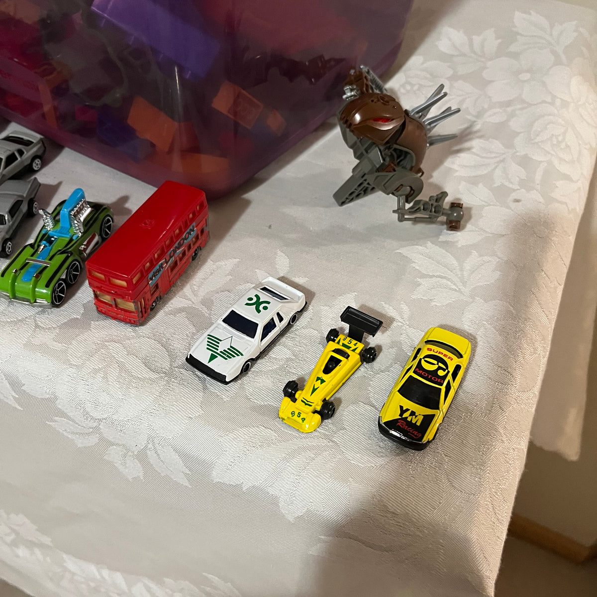 Y335A Toys Grouping