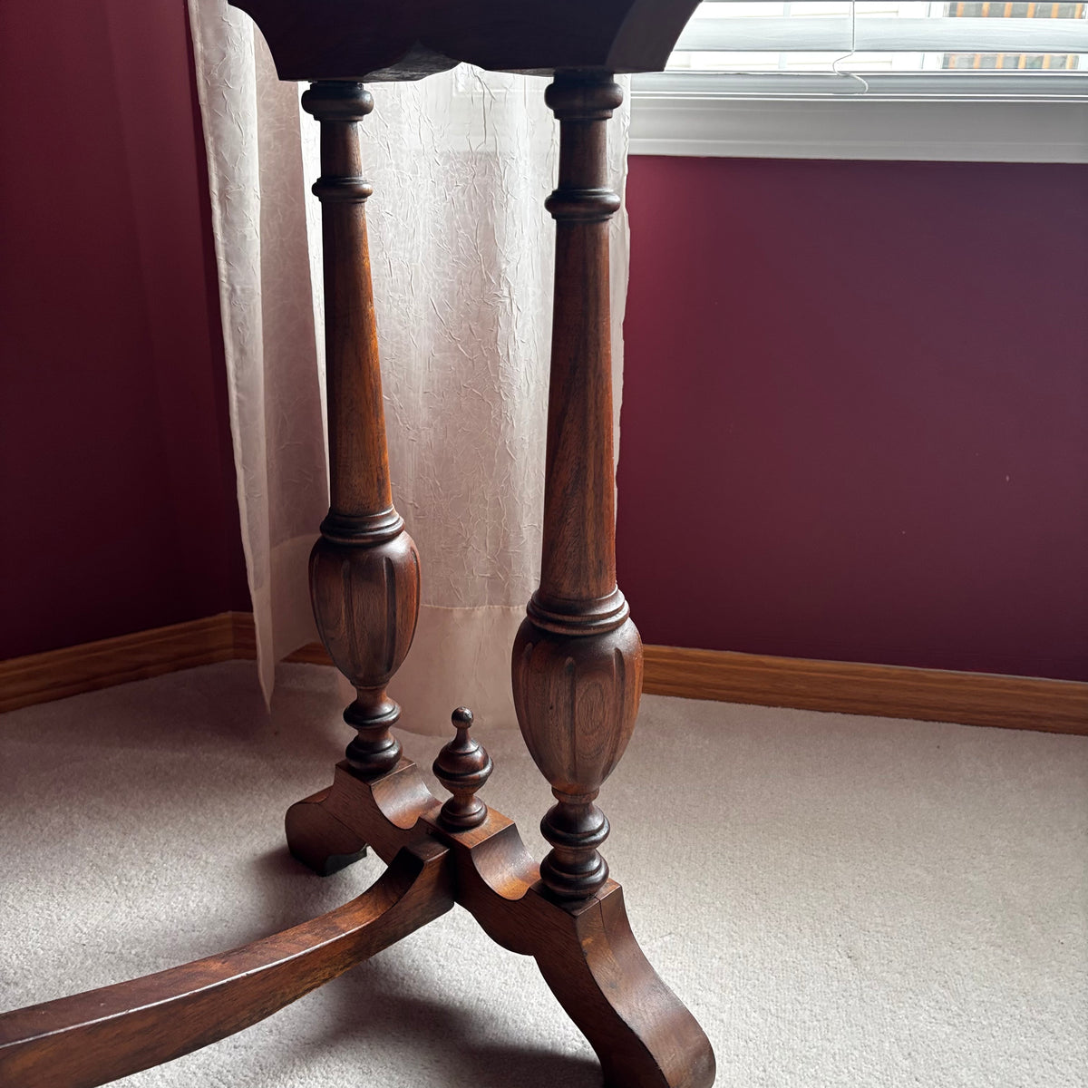 Y101 Antique solid walnut console/sofa table (59" x 29" x 18")