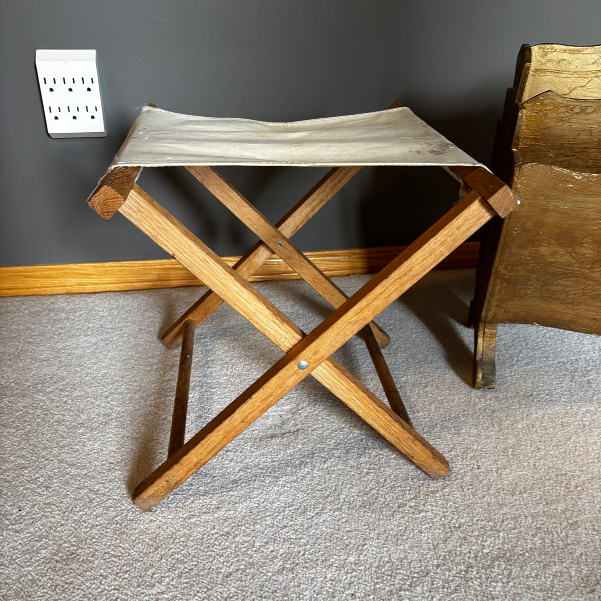 Y104 Antique wooden magazine rack and clothing stool