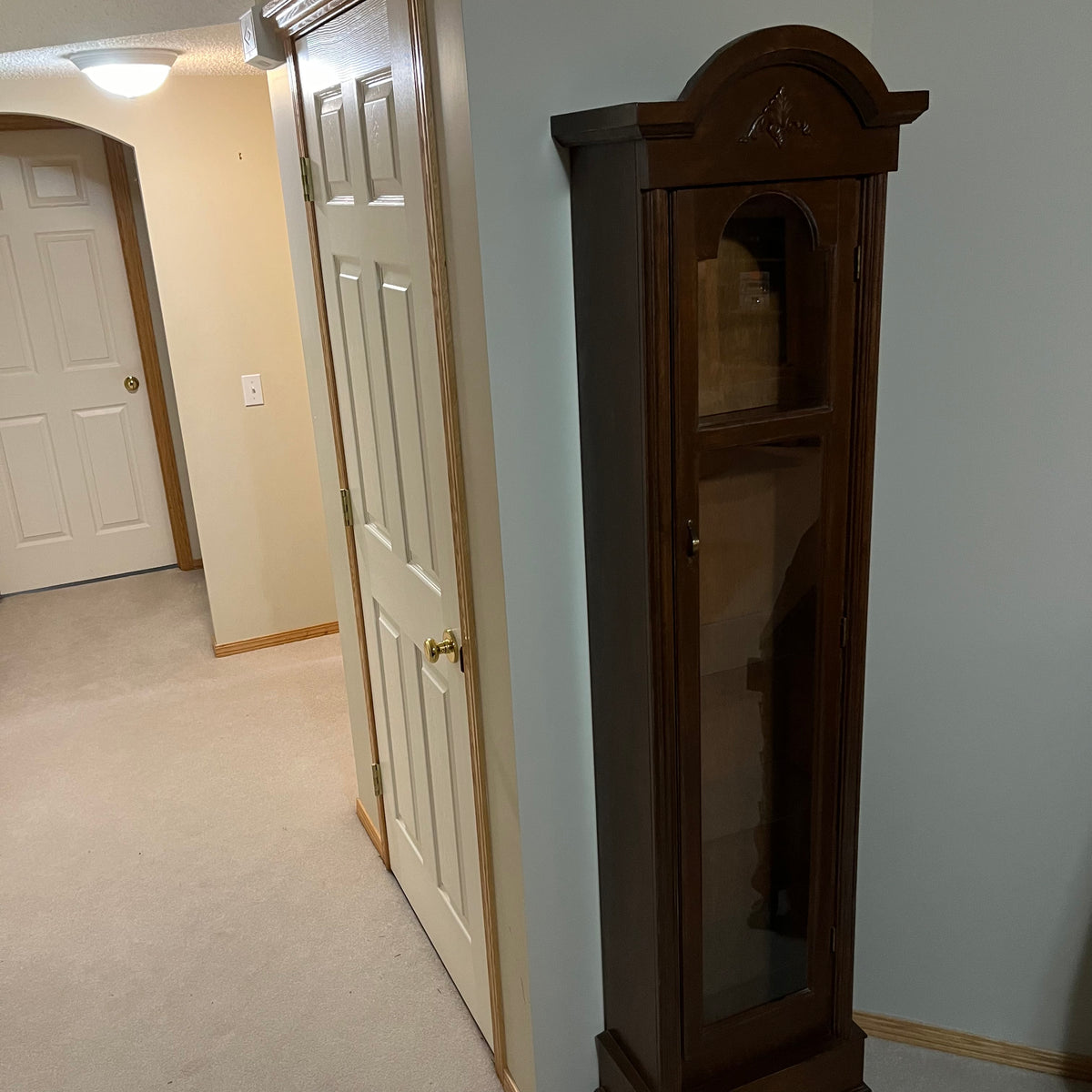 Y302 Vintage grandfather clock display case (shell of clock only)