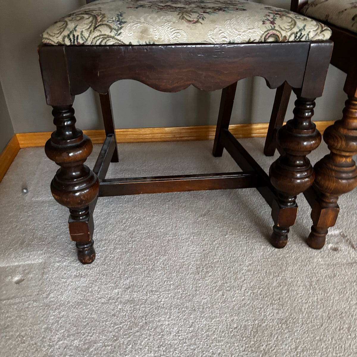 Y108 Set of 6 vintage 1920s oak dining chairs