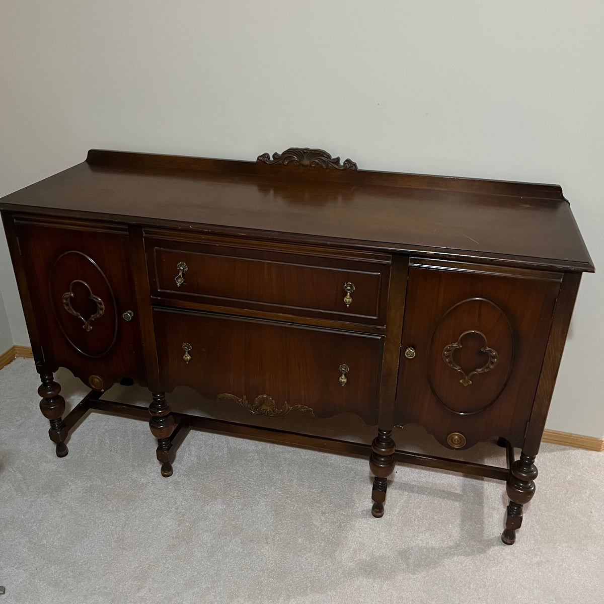 Y305 Vintage Solid wood sideboard (63" x 20" x 40")